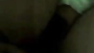 tinakpan ang bibig