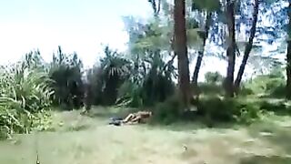 Magsyotang nagkakantutan, binulaga ng magtropa