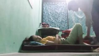 Tara na habang walang tao