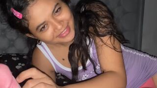 My Cousin Realizes that I Masturbate Next to Her